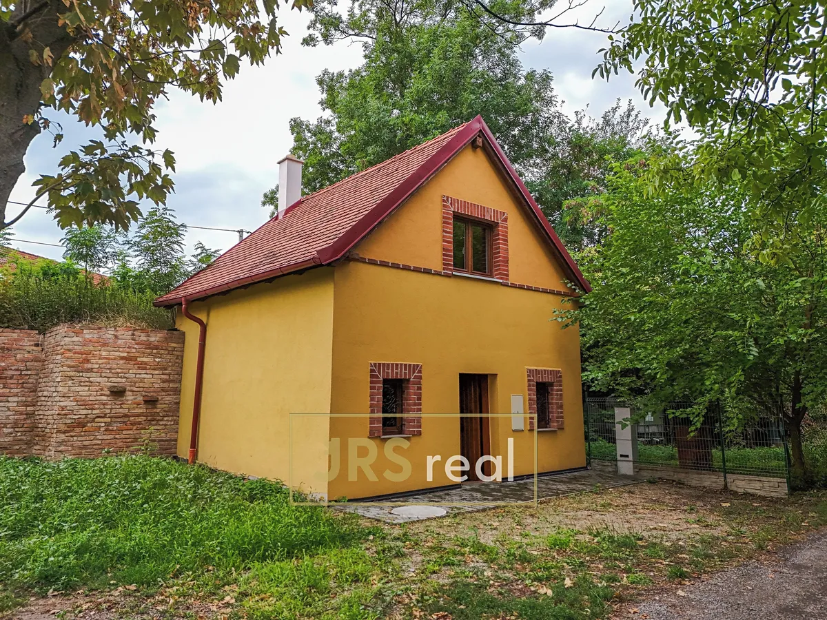 Prodej vinného sklepa 84 m²